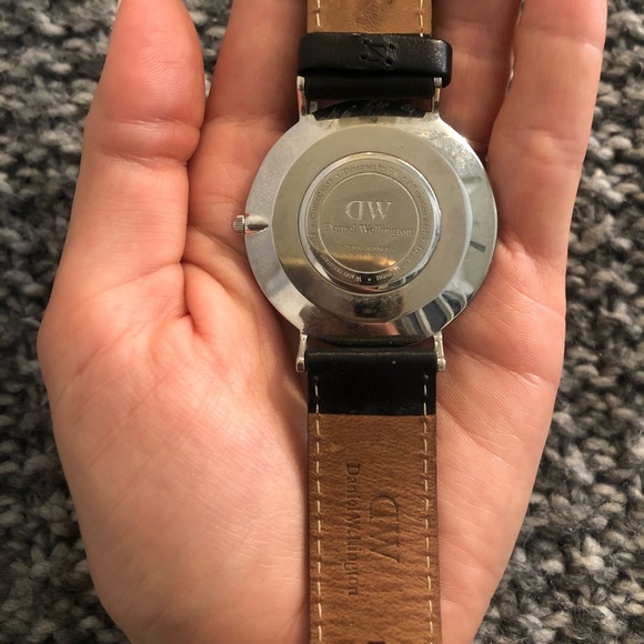 Watch - Picture 4 of 5